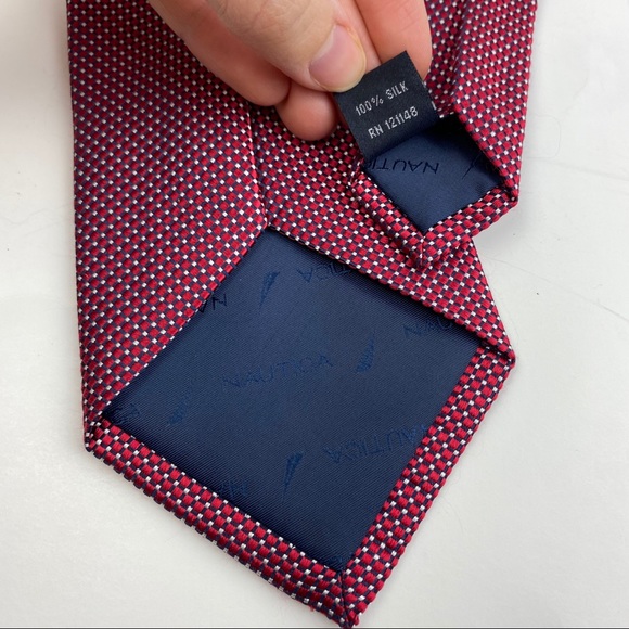 4/$25 Nautica Red Navy White Check 100% Silk Tie - Picture 8 of 13